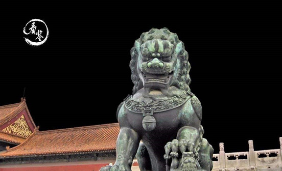 关于墓地的石狮子上
